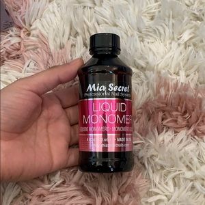 Liquid Monomer Mia Secret